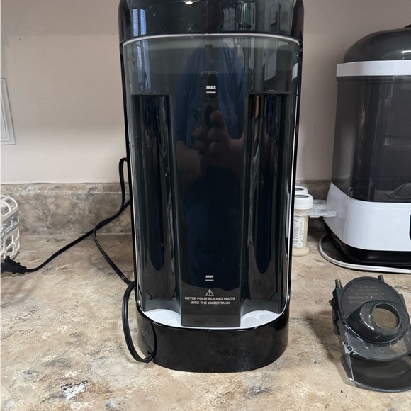 Baby Brezza Automatic Formula Dispenser - White - Picture 5 of 6